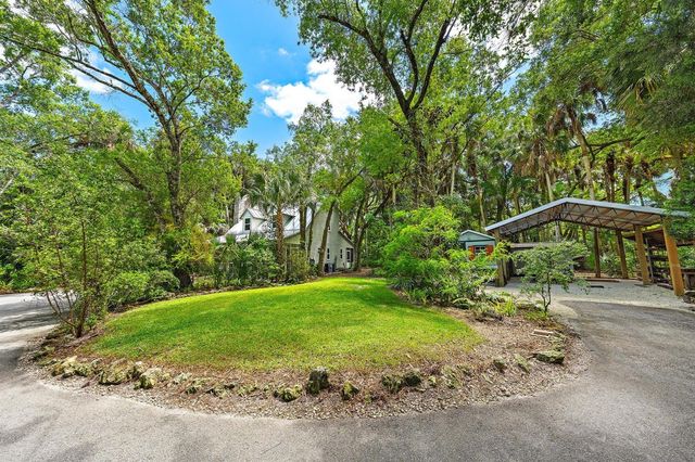 15740 N 99th St Street N, West Palm Beach, FL 33412
