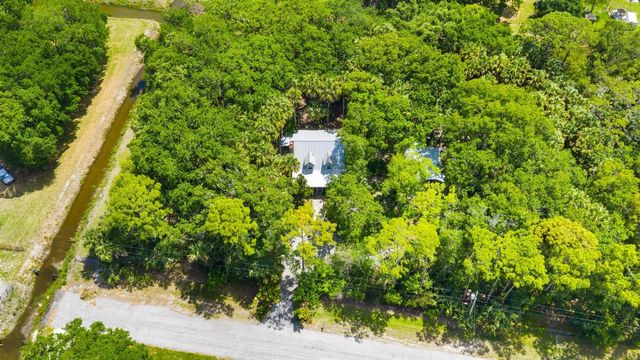 15740 N 99th St Street N, West Palm Beach, FL 33412