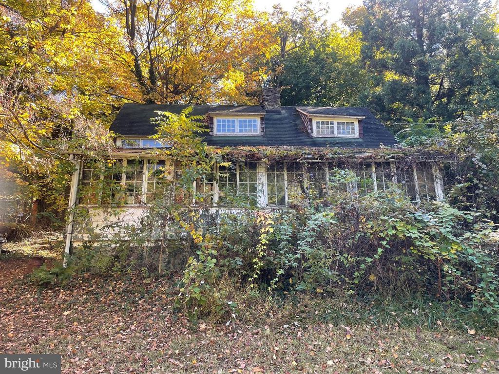 25513 MILITARY RD, Cascade, MD 21719