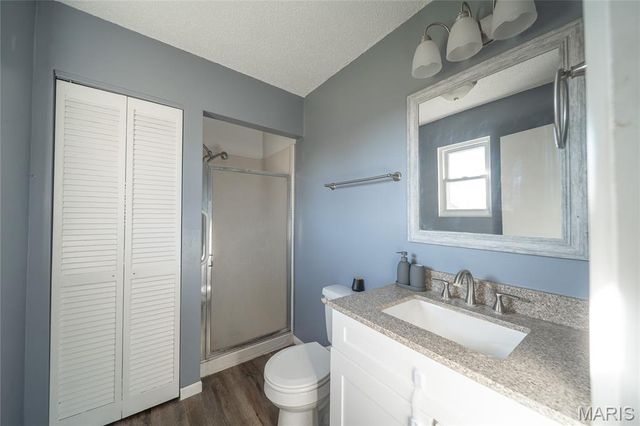 12426 County Road 8050, Rolla, MO 65401