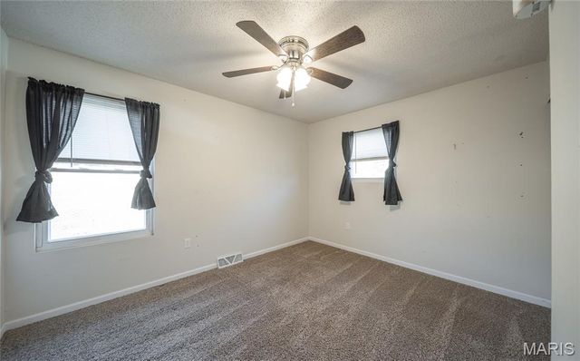 12426 County Road 8050, Rolla, MO 65401