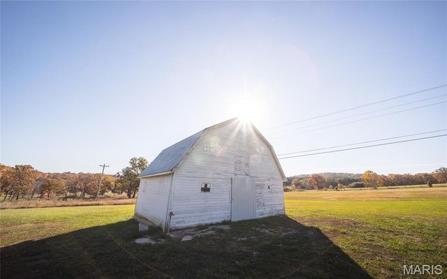 12426 County Road 8050, Rolla, MO 65401