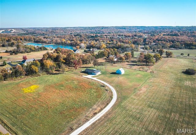 12426 County Road 8050, Rolla, MO 65401