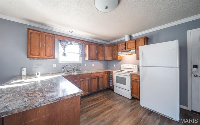 12426 County Road 8050, Rolla, MO 65401