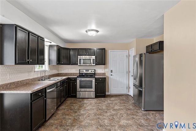 4012 Sunny Creek Dr, Chesterfield, VA 23832