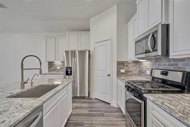 981 Youth Water Road, Montgomery, TX 77316