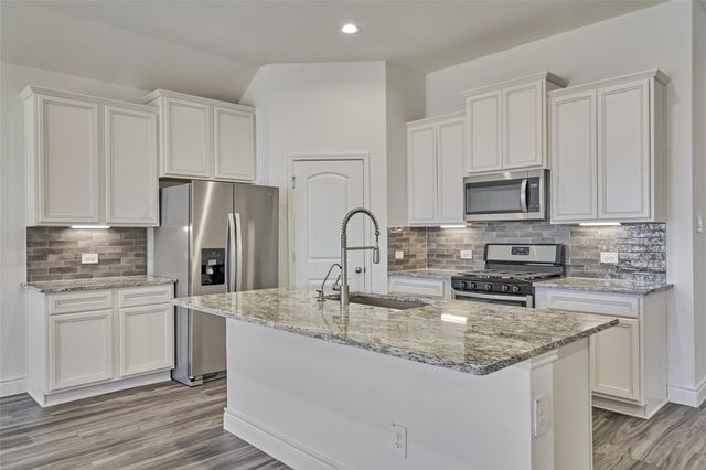 981 Youth Water Road, Montgomery, TX 77316