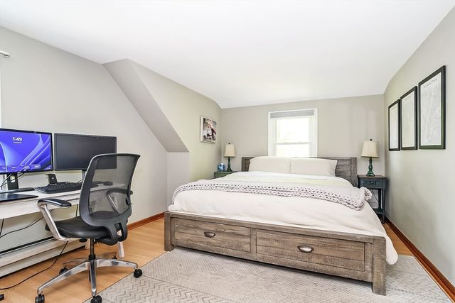 9 Lotus Path, Natick, MA 01760
