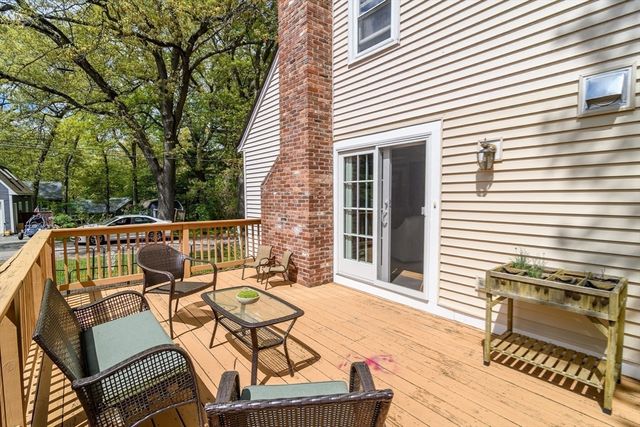 9 Lotus Path, Natick, MA 01760