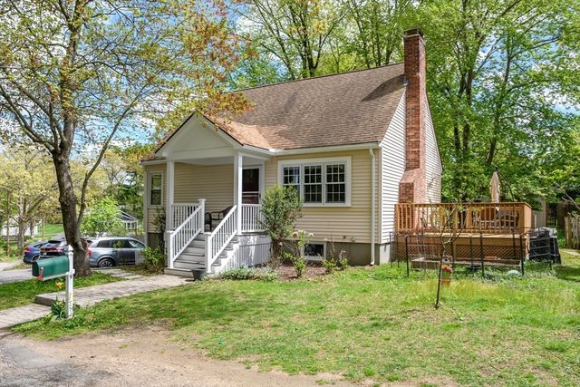9 Lotus Path, Natick, MA 01760