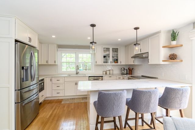 9 Lotus Path, Natick, MA 01760