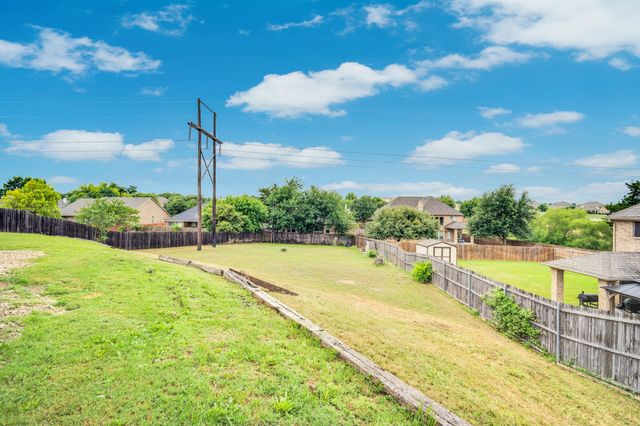 1605 S 3rd Street, Midlothian, TX 76065