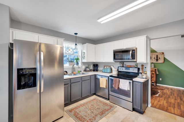 1605 S 3rd Street, Midlothian, TX 76065
