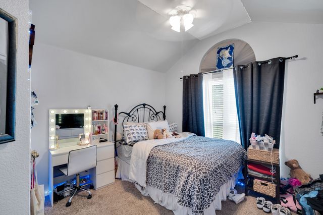 1605 S 3rd Street, Midlothian, TX 76065