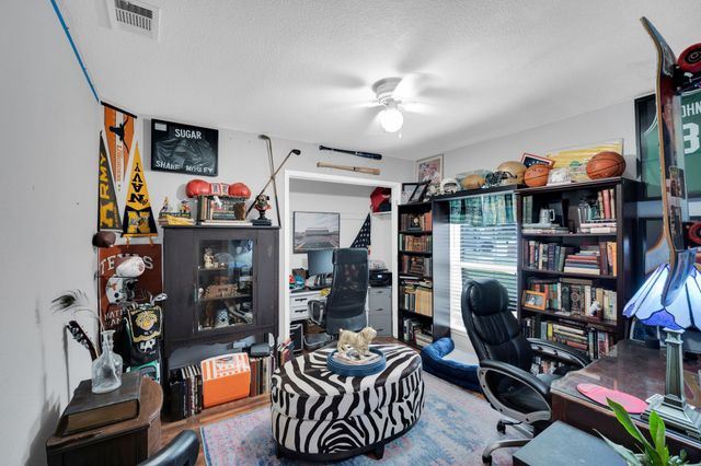 1605 S 3rd Street, Midlothian, TX 76065