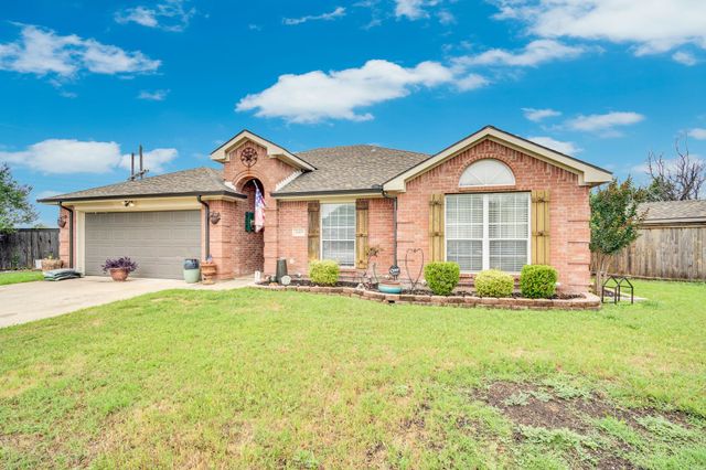 1605 S 3rd Street, Midlothian, TX 76065