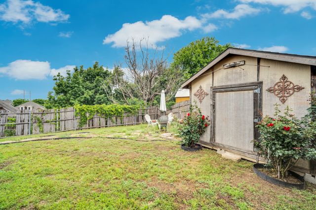 1605 S 3rd Street, Midlothian, TX 76065