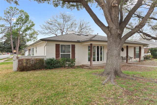 2201 Mountainview Drive, Hurst, TX 76054