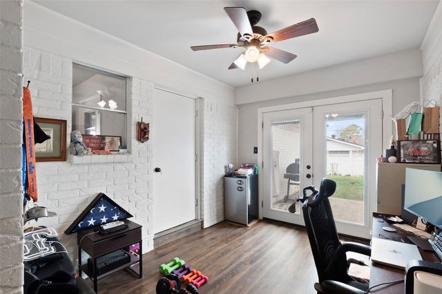 2201 Mountainview Drive, Hurst, TX 76054