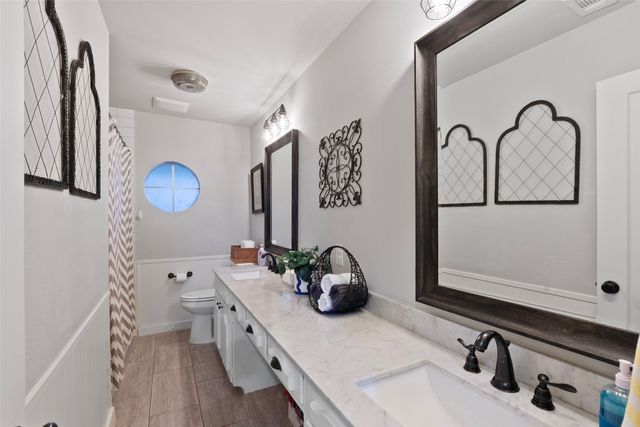 2201 Mountainview Drive, Hurst, TX 76054