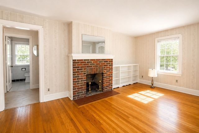 80 Morton St, West Springfield, MA 01089