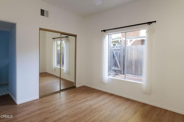 9900 Sunland Boulevard, Los Angeles, CA 91040