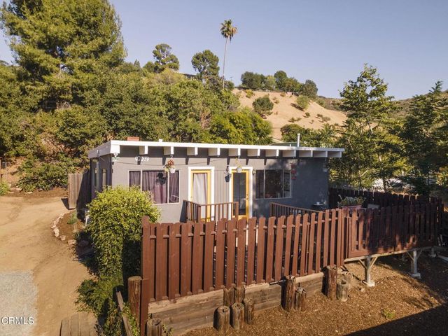 9900 Sunland Boulevard, Los Angeles, CA 91040