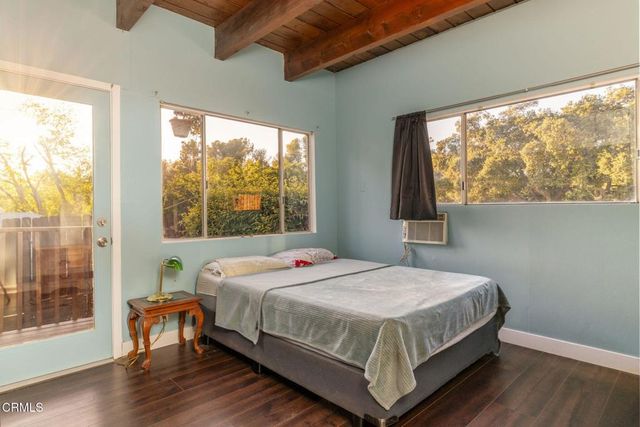 9900 Sunland Boulevard, Los Angeles, CA 91040
