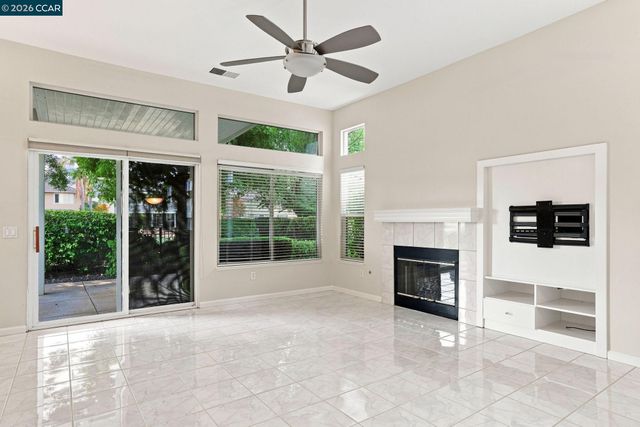 731 Central Park Pl, Brentwood, CA 94513