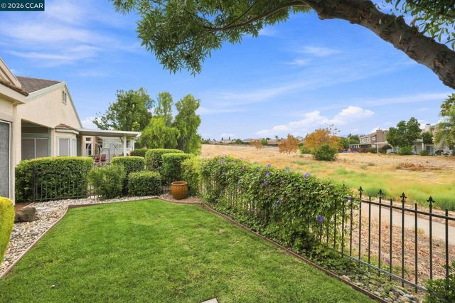 731 Central Park Pl, Brentwood, CA 94513
