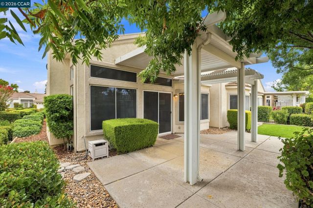 731 Central Park Pl, Brentwood, CA 94513
