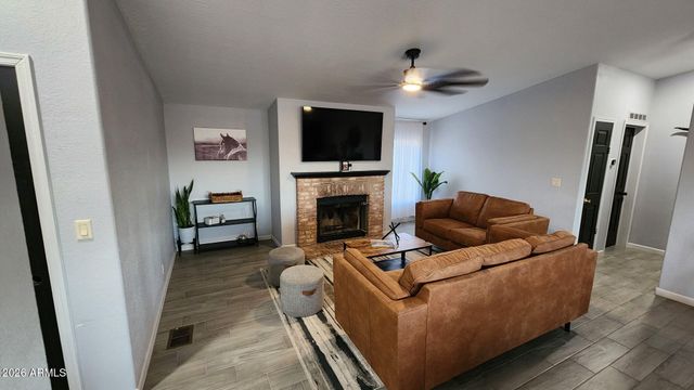 9647 S 30TH Drive, Laveen, AZ 85339