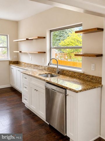 51 CENTRAL AVE, Audubon, NJ 08106