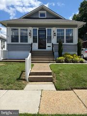 51 CENTRAL AVE, Audubon, NJ 08106