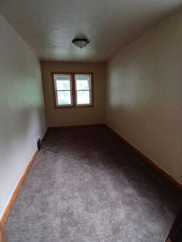 4702 N 49th STREET, Milwaukee, WI 53218