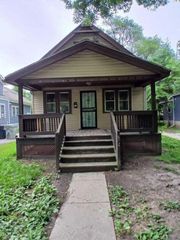 4702 N 49th STREET, Milwaukee, WI 53218