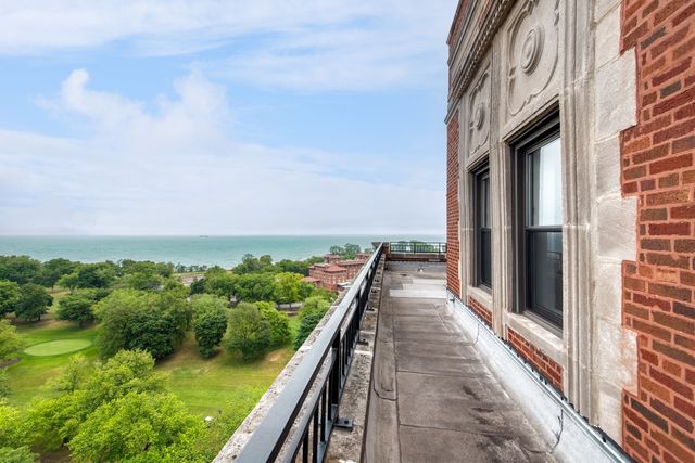 7000 S South Shore Drive PH-1501, Chicago, IL 60649