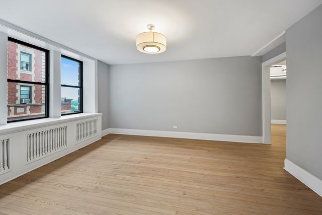 7000 S South Shore Drive PH-1501, Chicago, IL 60649