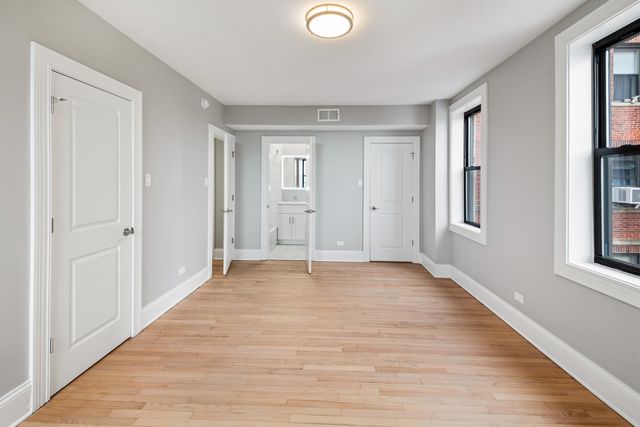 7000 S South Shore Drive PH-1501, Chicago, IL 60649