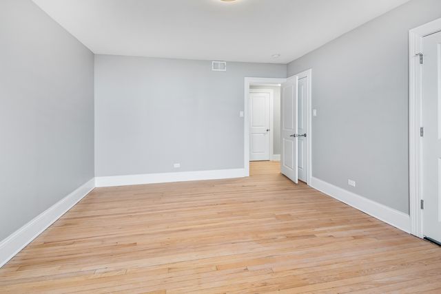 7000 S South Shore Drive PH-1501, Chicago, IL 60649