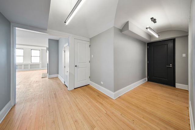 7000 S South Shore Drive PH-1501, Chicago, IL 60649
