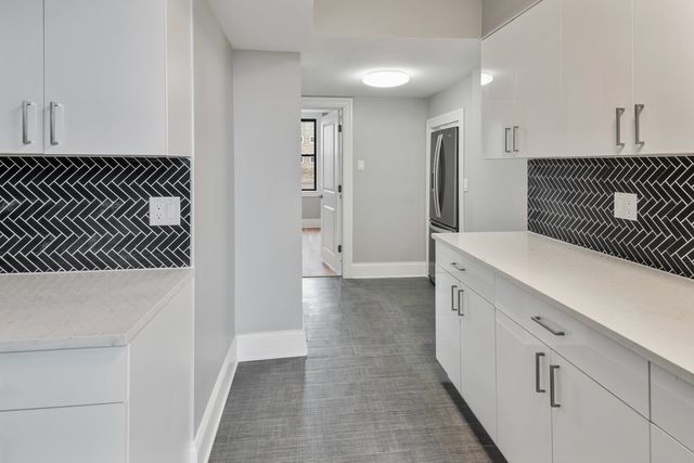 7000 S South Shore Drive PH-1501, Chicago, IL 60649