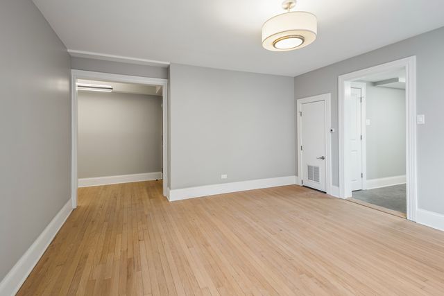 7000 S South Shore Drive PH-1501, Chicago, IL 60649
