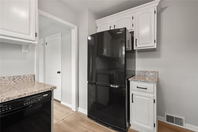 1616 California Ave, White Oak, PA 15131