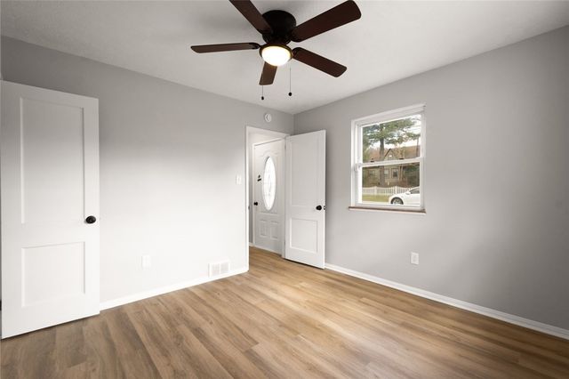 1616 California Ave, White Oak, PA 15131