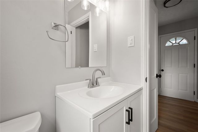 1616 California Ave, White Oak, PA 15131