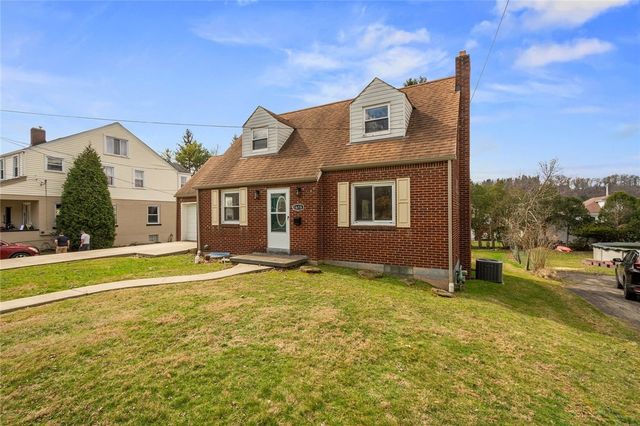 1616 California Ave, White Oak, PA 15131