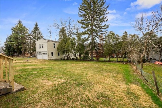 1616 California Ave, White Oak, PA 15131