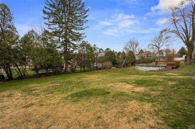 1616 California Ave, White Oak, PA 15131