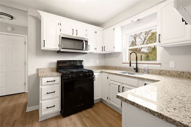 1616 California Ave, White Oak, PA 15131